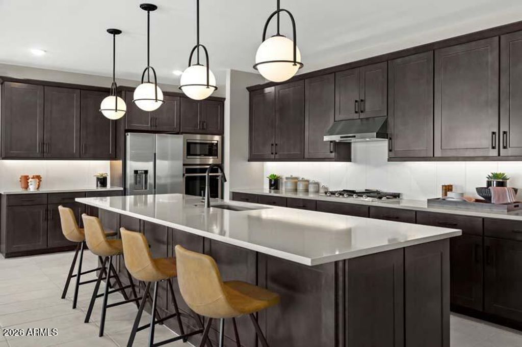 18006 W LARKSPUR Drive, Goodyear, AZ 85338