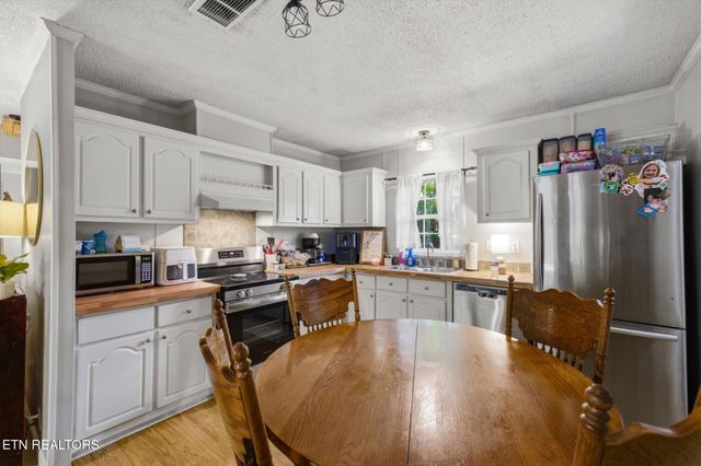 102 Sage St, Athens, TN 37303