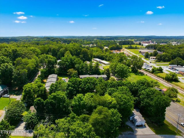 102 Sage St, Athens, TN 37303