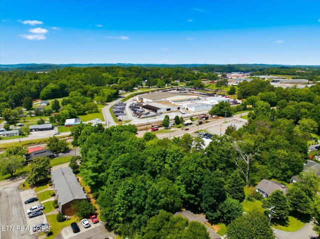 102 Sage St, Athens, TN 37303