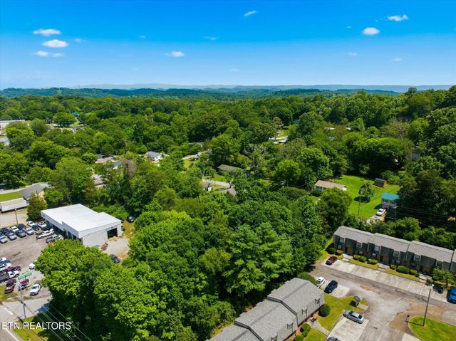 102 Sage St, Athens, TN 37303