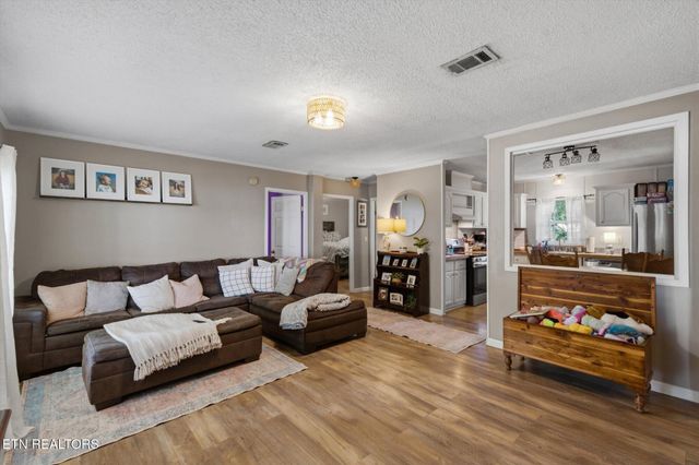 102 Sage St, Athens, TN 37303