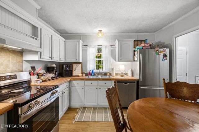 102 Sage St, Athens, TN 37303