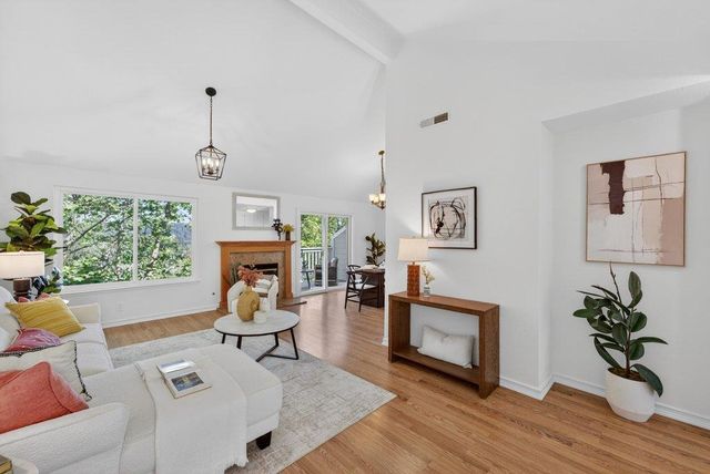12 Horseshoe Court, Scotts Valley, CA 95066