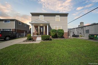 22191 Ridgedale Street, Oak Park, MI 48237