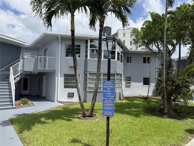 1701 NE Miami Gardens Dr 117, Miami, FL 33179