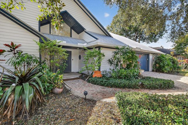 2388 Palm Harbor Drive, Palm Beach Gardens, FL 33410