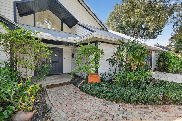 2388 Palm Harbor Drive, Palm Beach Gardens, FL 33410