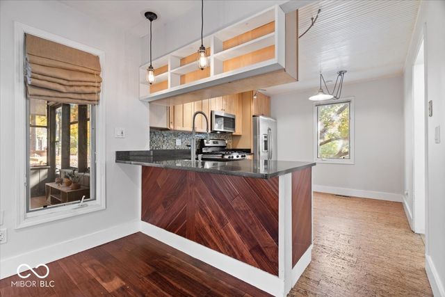 10946 Geist Woods S Drive, Indianapolis, IN 46256