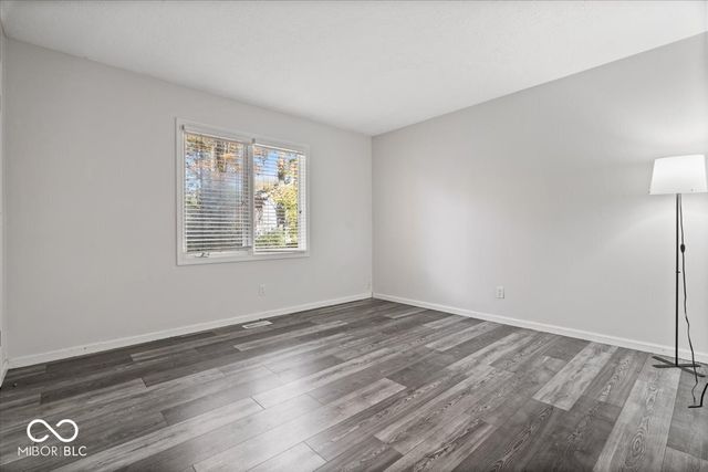 10946 Geist Woods S Drive, Indianapolis, IN 46256