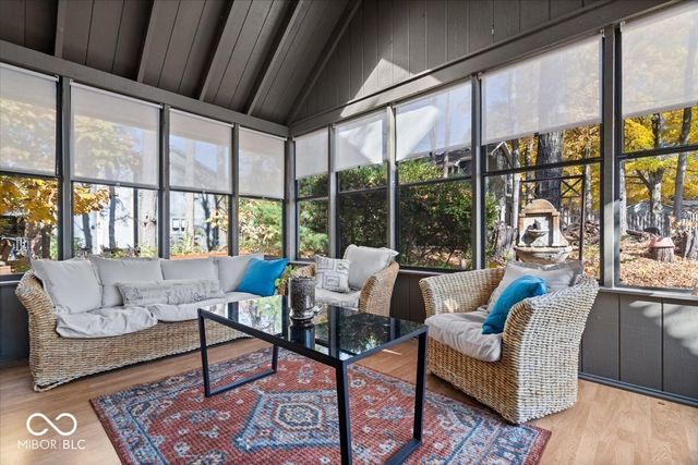 10946 Geist Woods S Drive, Indianapolis, IN 46256