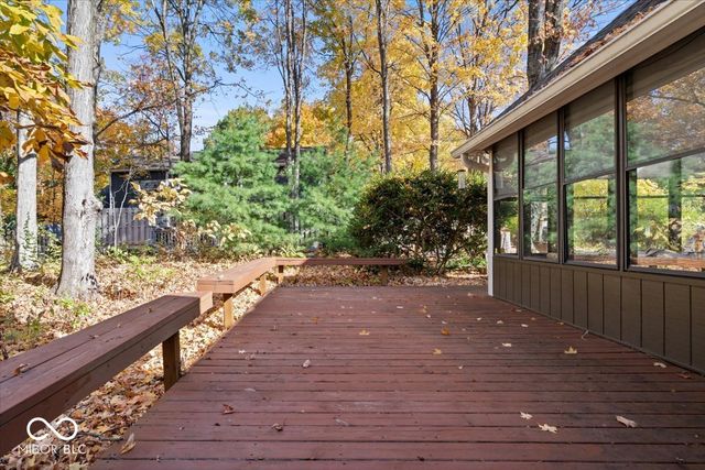 10946 Geist Woods S Drive, Indianapolis, IN 46256