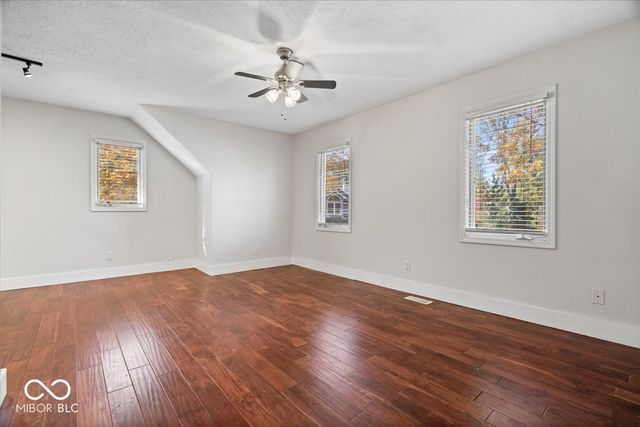 10946 Geist Woods S Drive, Indianapolis, IN 46256