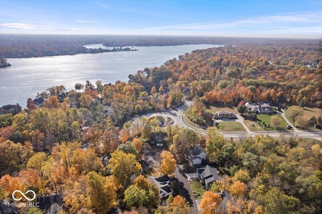 10946 Geist Woods S Drive, Indianapolis, IN 46256