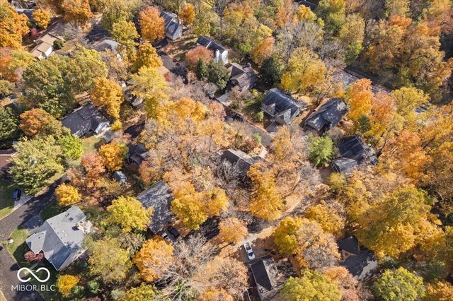 10946 Geist Woods S Drive, Indianapolis, IN 46256