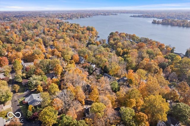 10946 Geist Woods S Drive, Indianapolis, IN 46256