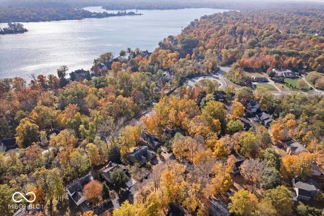 10946 Geist Woods S Drive, Indianapolis, IN 46256