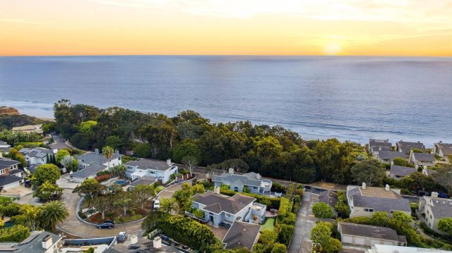 226 Stratford Park Cir, Del Mar, CA 92014