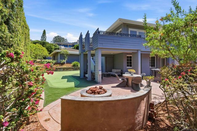 226 Stratford Park Cir, Del Mar, CA 92014