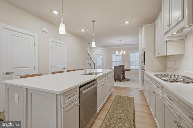 303 SOUTHGATE RD, Cape May Court House, NJ 08210