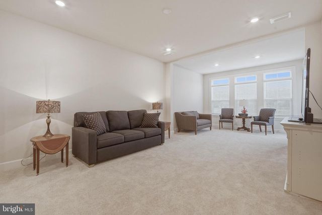 303 SOUTHGATE RD, Cape May Court House, NJ 08210