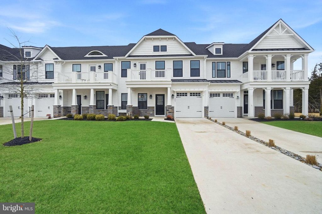 303 SOUTHGATE RD, Cape May Court House, NJ 08210