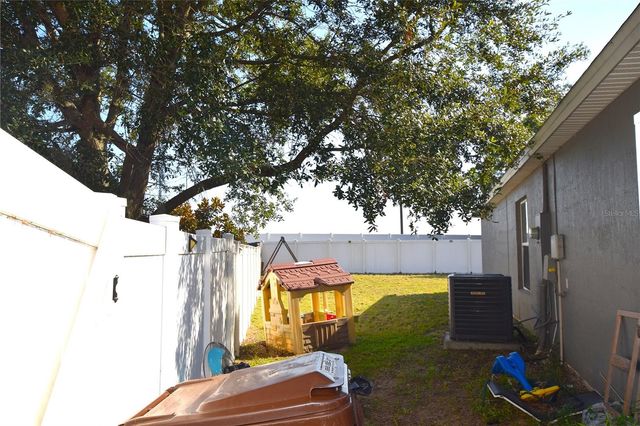 500 LAKE CHARLES DRIVE, Davenport, FL 33837