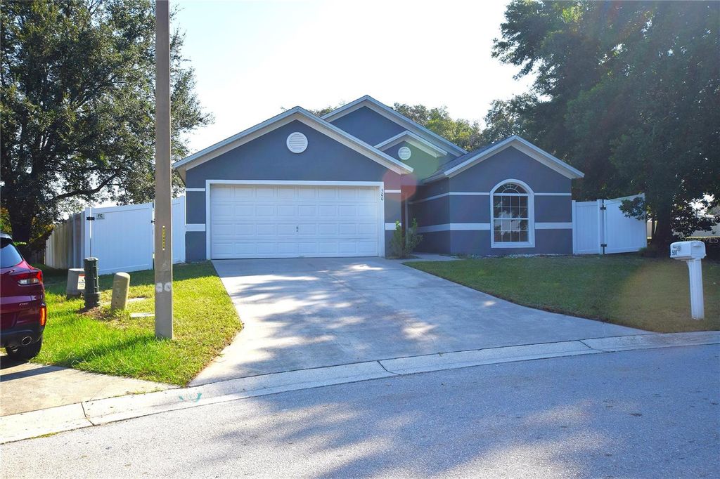 500 LAKE CHARLES DRIVE, Davenport, FL 33837