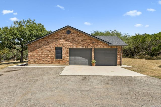 32976 Stahl Ln, Bulverde, TX 78163