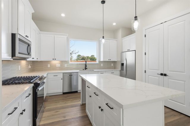 9405 Hammerly Boulevard D, Houston, TX 77080