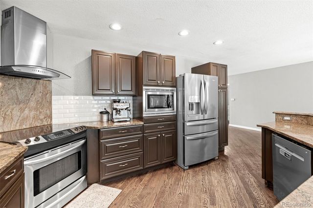 6902 S Lamar Street, Littleton, CO 80128