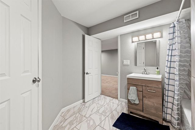 6902 S Lamar Street, Littleton, CO 80128