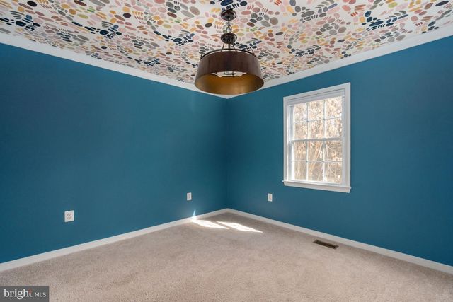 201 LAKE CAROLINE DR, Ruther Glen, VA 22546