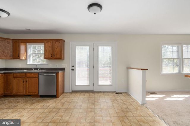 201 LAKE CAROLINE DR, Ruther Glen, VA 22546