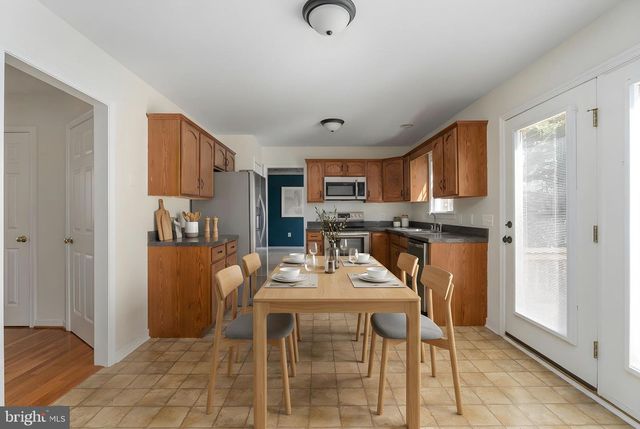 201 LAKE CAROLINE DR, Ruther Glen, VA 22546