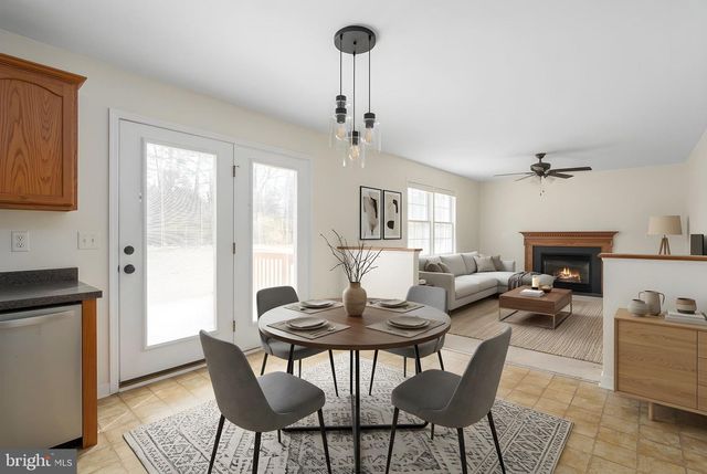 201 LAKE CAROLINE DR, Ruther Glen, VA 22546