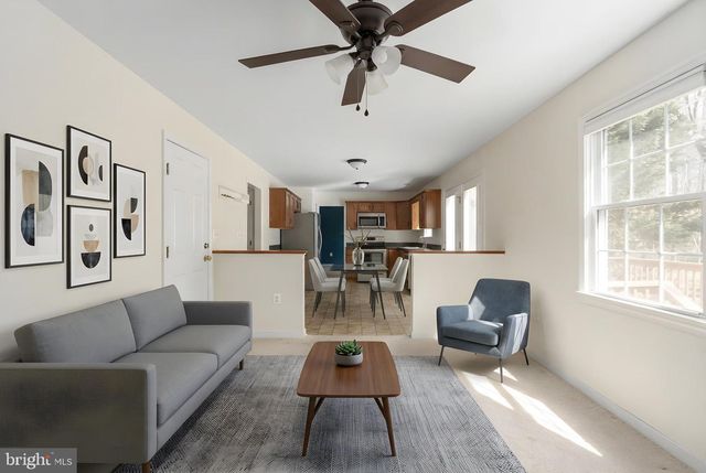 201 LAKE CAROLINE DR, Ruther Glen, VA 22546