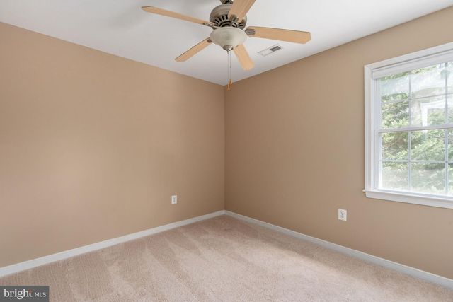 201 LAKE CAROLINE DR, Ruther Glen, VA 22546