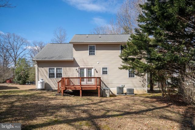 201 LAKE CAROLINE DR, Ruther Glen, VA 22546