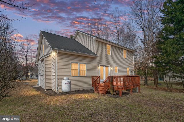 201 LAKE CAROLINE DR, Ruther Glen, VA 22546