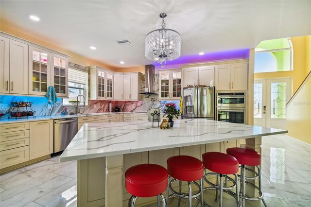 711 EAGLE LANE, Apollo Beach, FL 33572