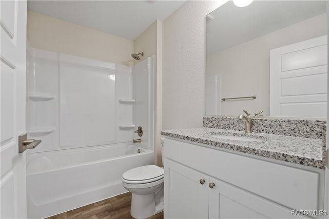 11240 W Dragonhead Drive, Crystal River, FL 34428