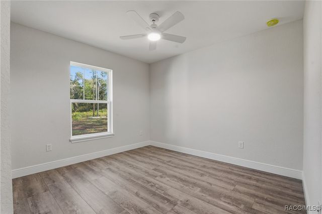 11240 W Dragonhead Drive, Crystal River, FL 34428