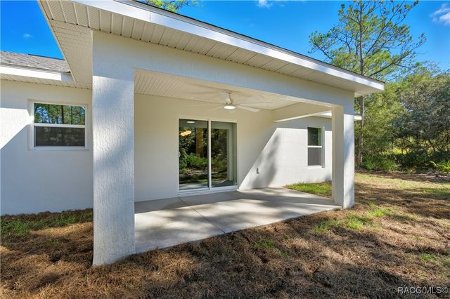 11240 W Dragonhead Drive, Crystal River, FL 34428