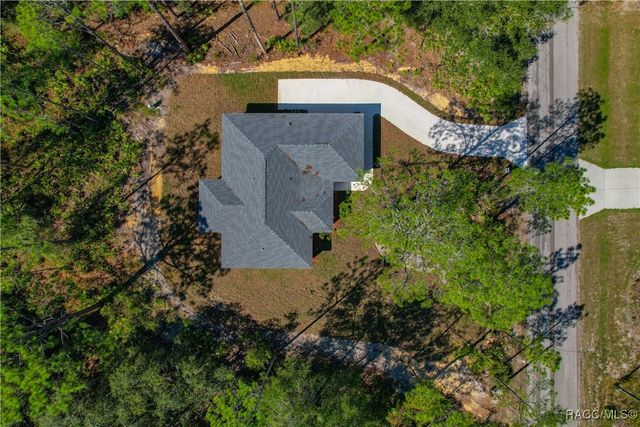 11240 W Dragonhead Drive, Crystal River, FL 34428