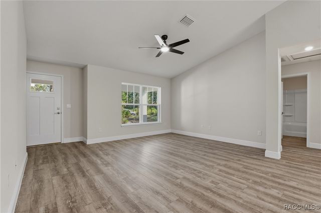 11240 W Dragonhead Drive, Crystal River, FL 34428