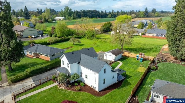 625 S Main St, Mt Angel, OR 97362