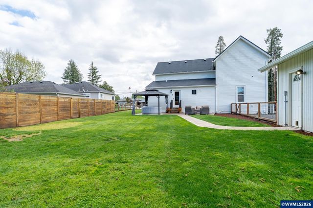 625 S Main St, Mt Angel, OR 97362
