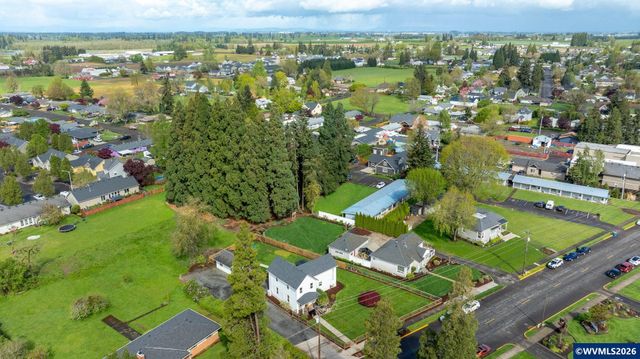 625 S Main St, Mt Angel, OR 97362