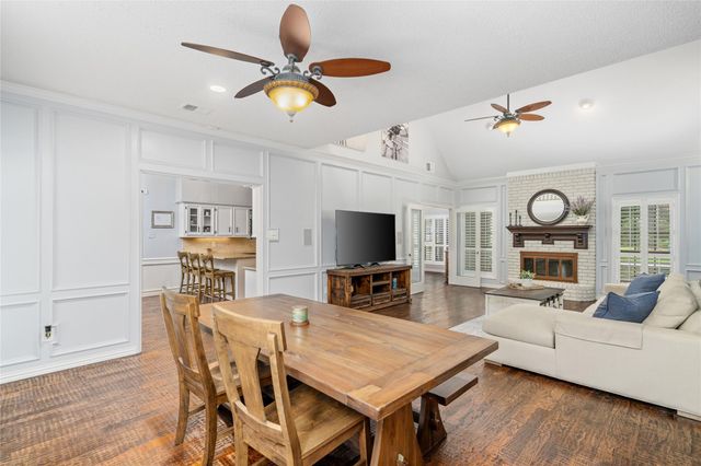 77 S Placid Hill Circle, Spring, TX 77381